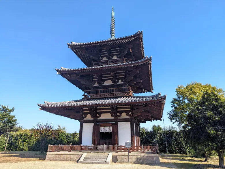 奈良県斑鳩町 法起寺 三重塔