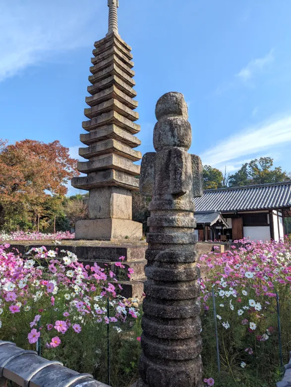 奈良 般若寺 十三重石塔