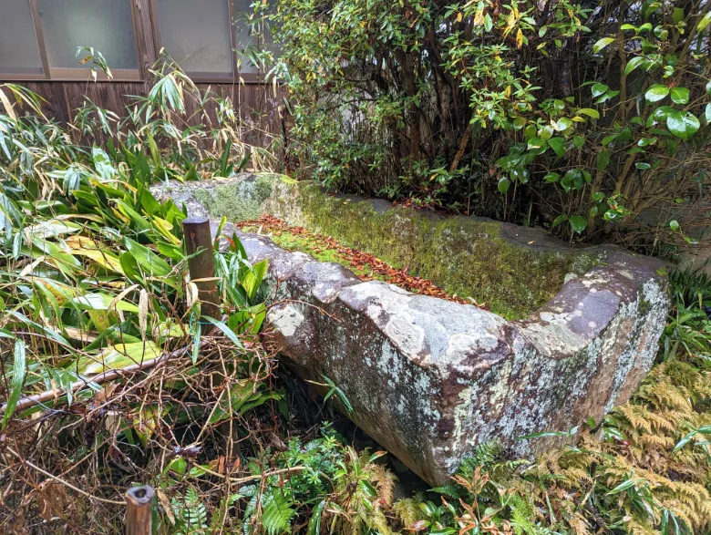 奈良 不退寺 石棺