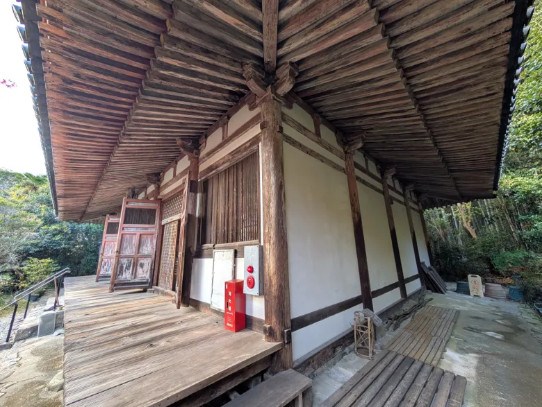 奈良県奈良市 不退寺 本堂