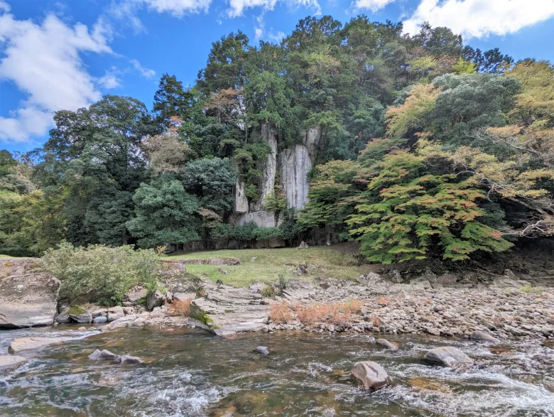 奈良県宇陀市 大野寺 弥勒摩崖仏 石仏