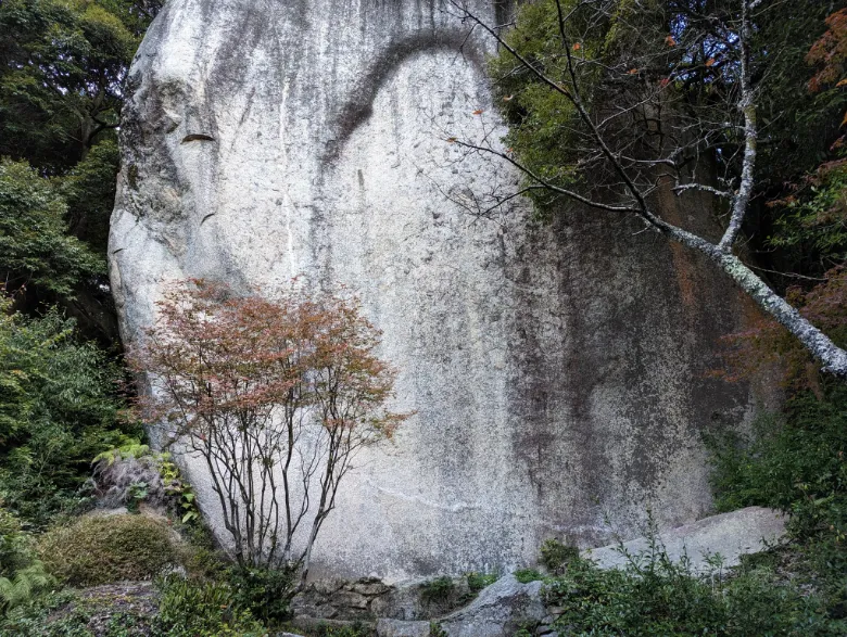 京都府笠置町 笠置寺 弥勒摩崖仏